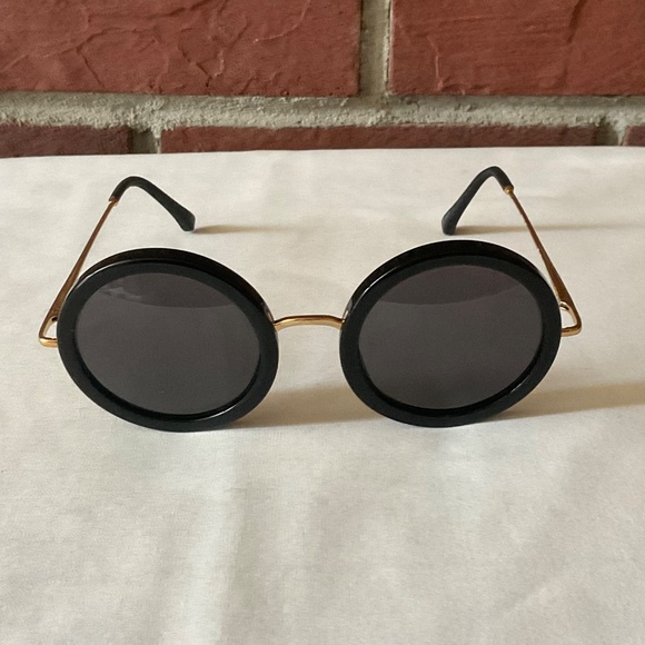 Linda Farrow The Row Black Round Sunglasses main image 7